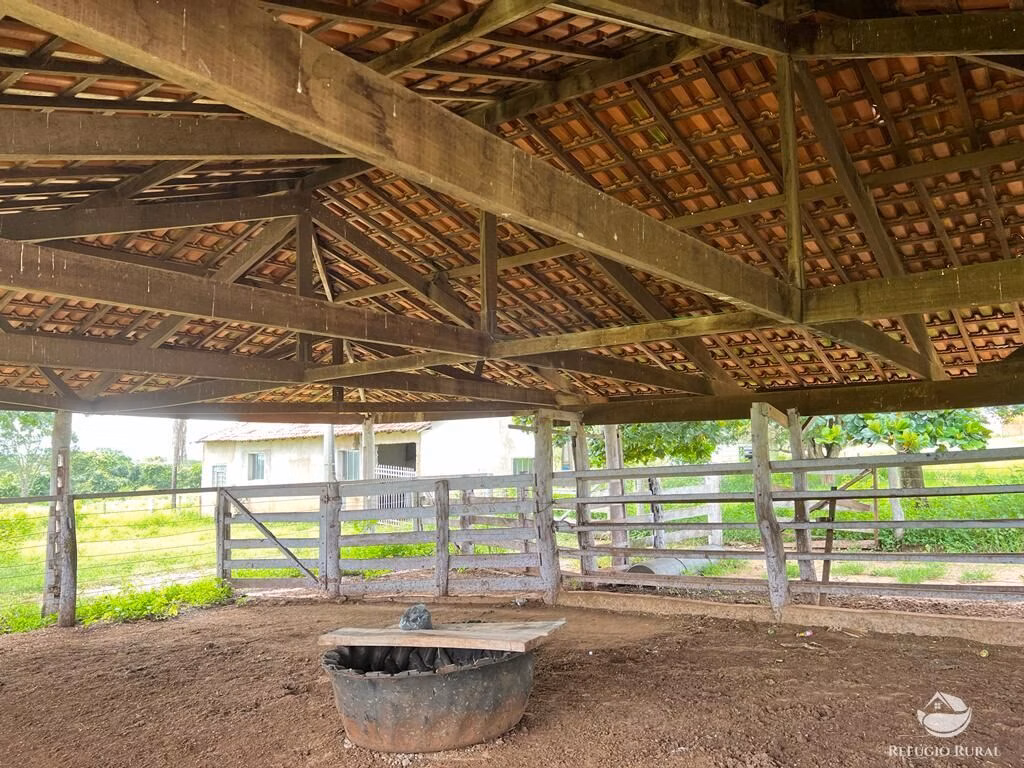 Sítio de 68 ha em Prata, MG