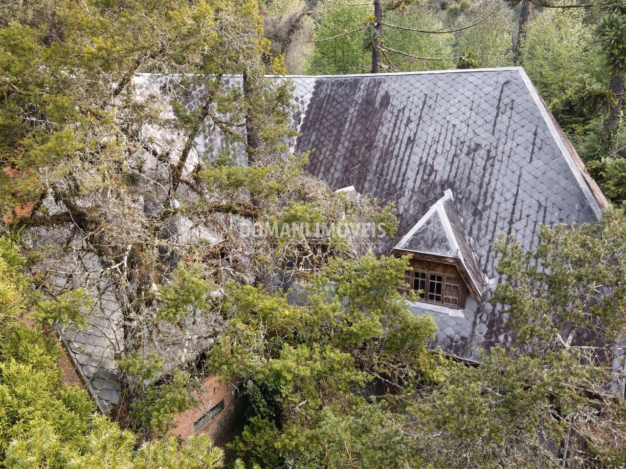 House of 2,390 m² in Campos do Jordão, SP, Brazil