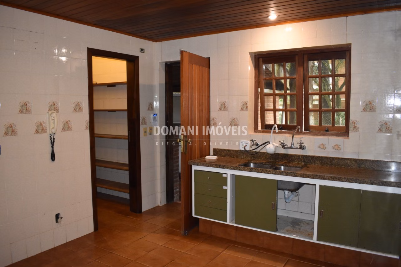 House of 2,390 m² in Campos do Jordão, SP, Brazil