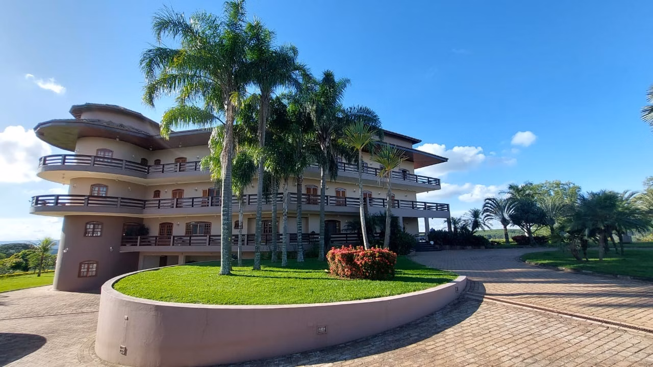 Fazenda de 394 ha em Bauru, SP