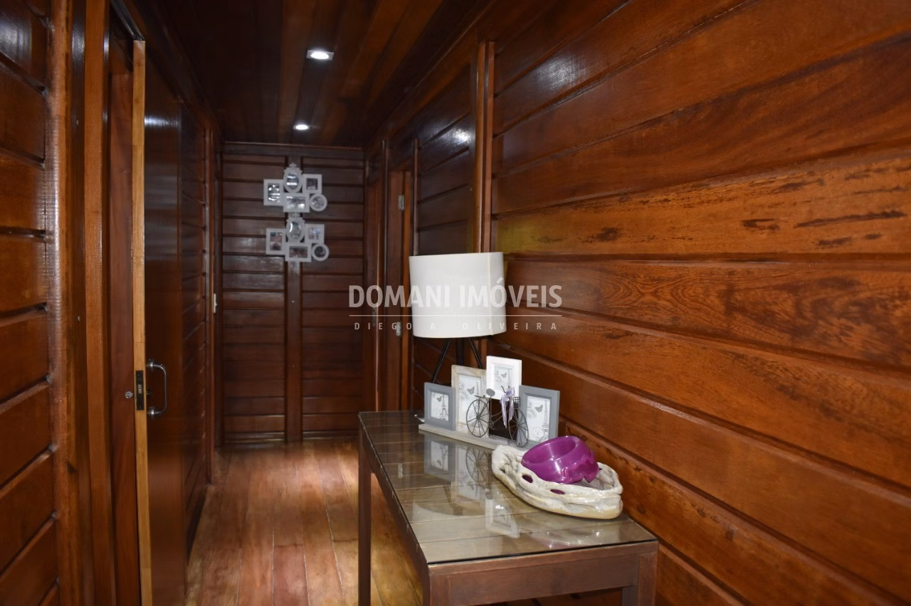 House of 1,010 m² in Campos do Jordão, SP, Brazil