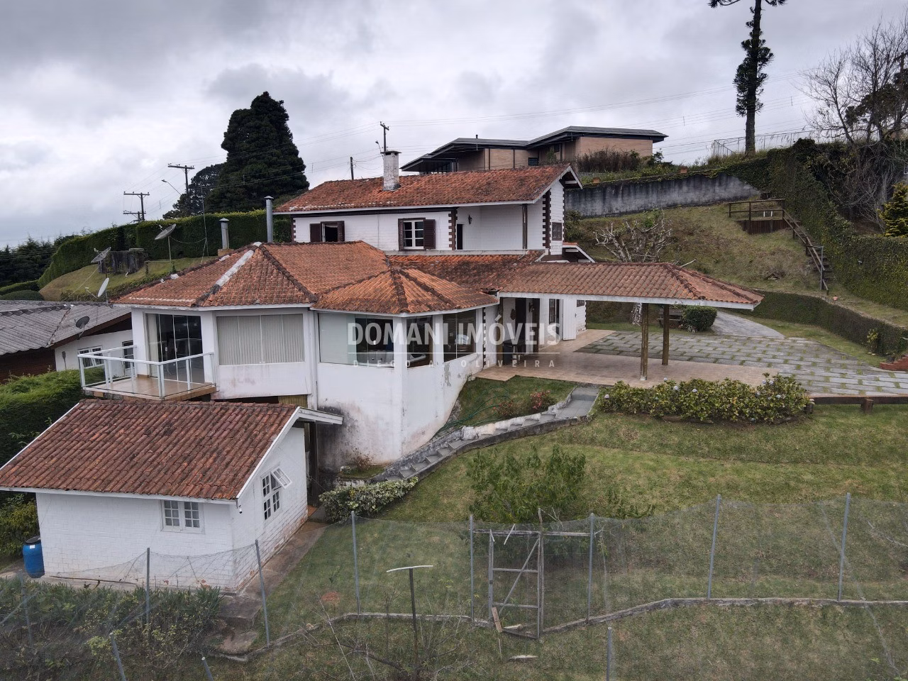 Casa de 1.030 m² em Campos do Jordão, SP