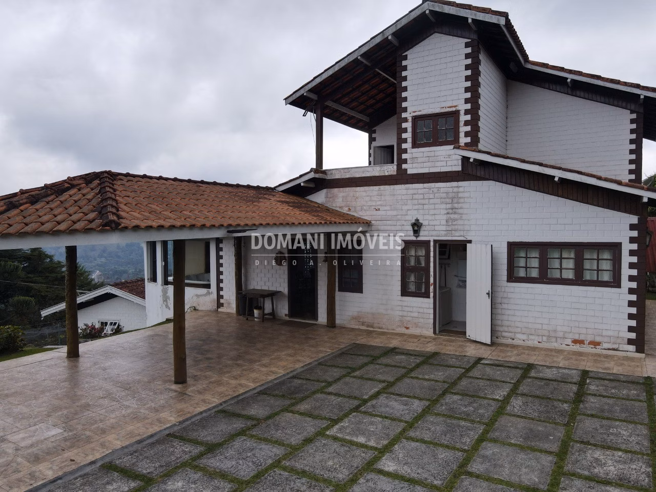 Casa de 1.030 m² em Campos do Jordão, SP