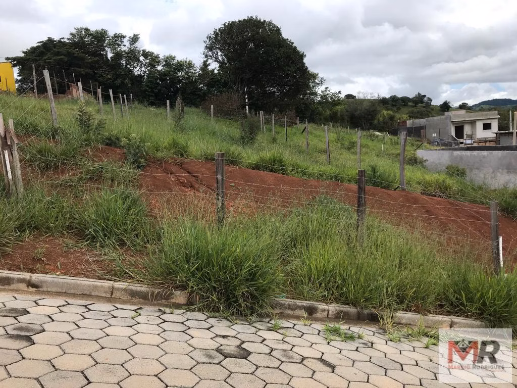 Terreno de 160 m² em Cambuí, MG