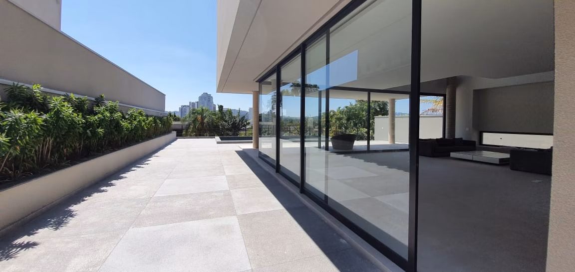 Casa de 812 m² em Barueri, SP