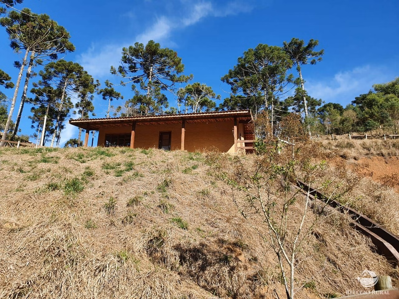 Sítio de 45 ha em Santo Antônio do Pinhal, SP