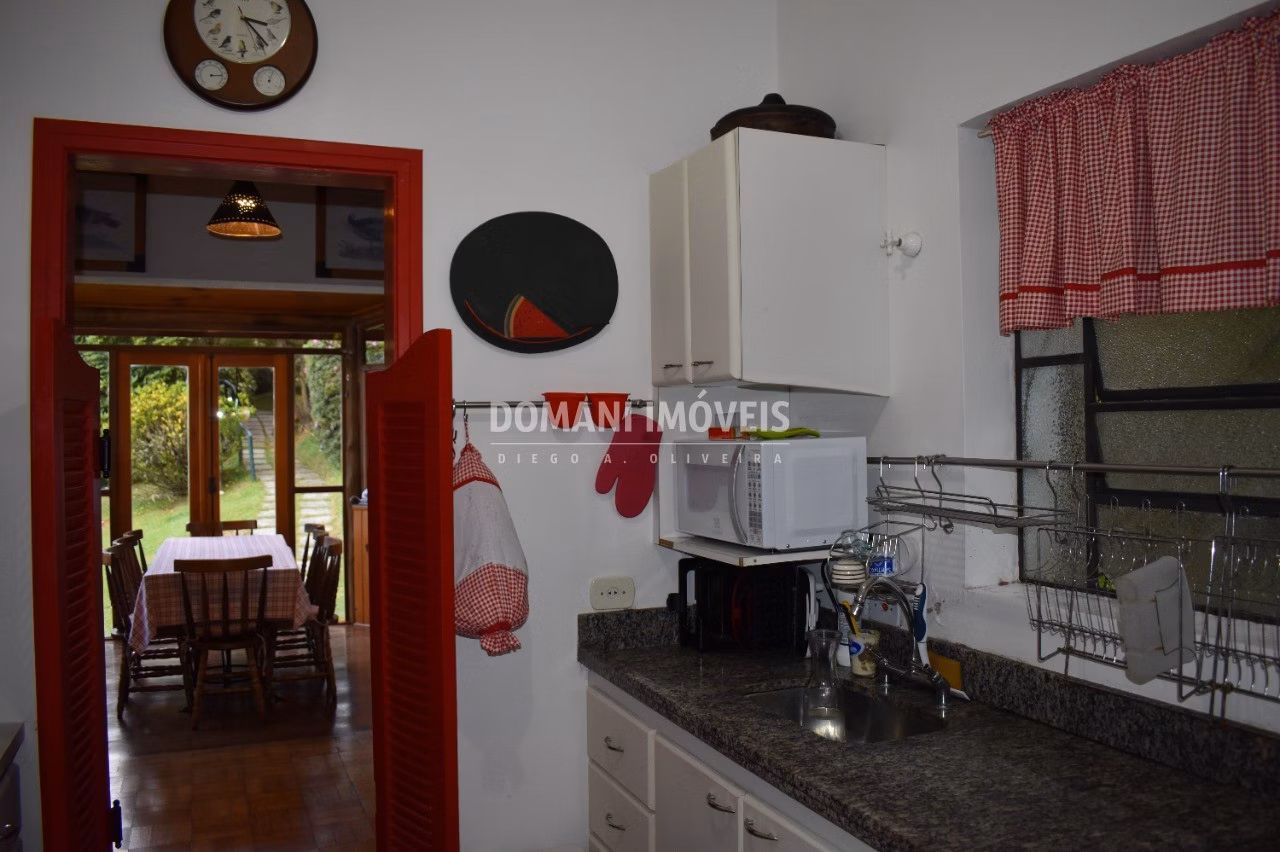 Casa de 2.920 m² em Campos do Jordão, SP