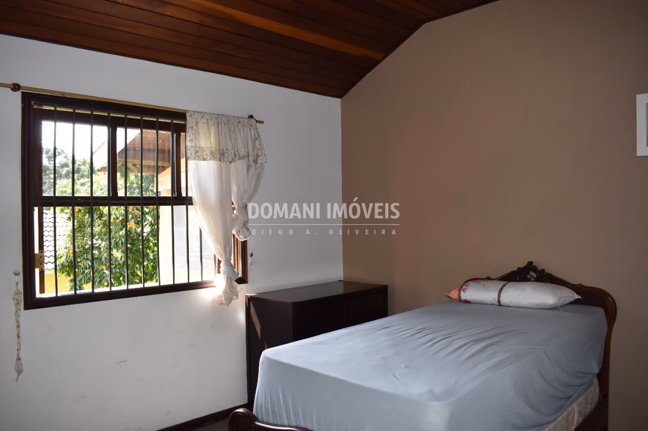 Casa de 1.110 m² em Campos do Jordão, SP