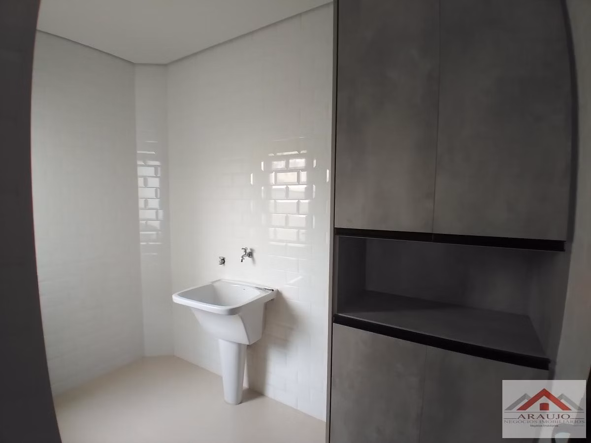 Casa de 200 m² em Paulínia, SP