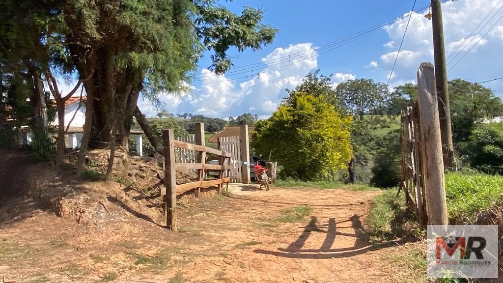 Sítio de 1 ha em Estiva, MG