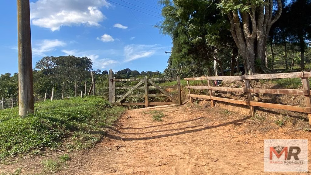 Sítio de 1 ha em Estiva, MG