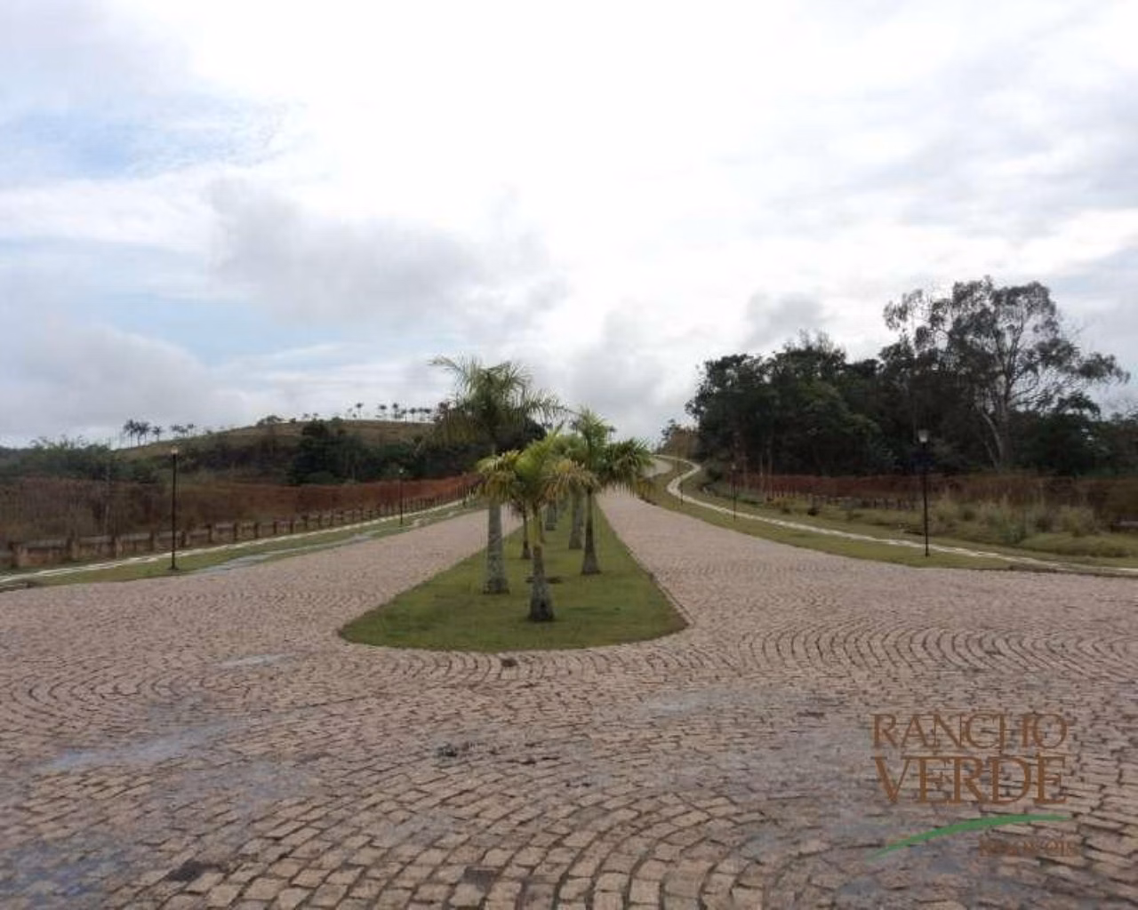 Terreno de 1,370 m² em São José dos Campos, SP