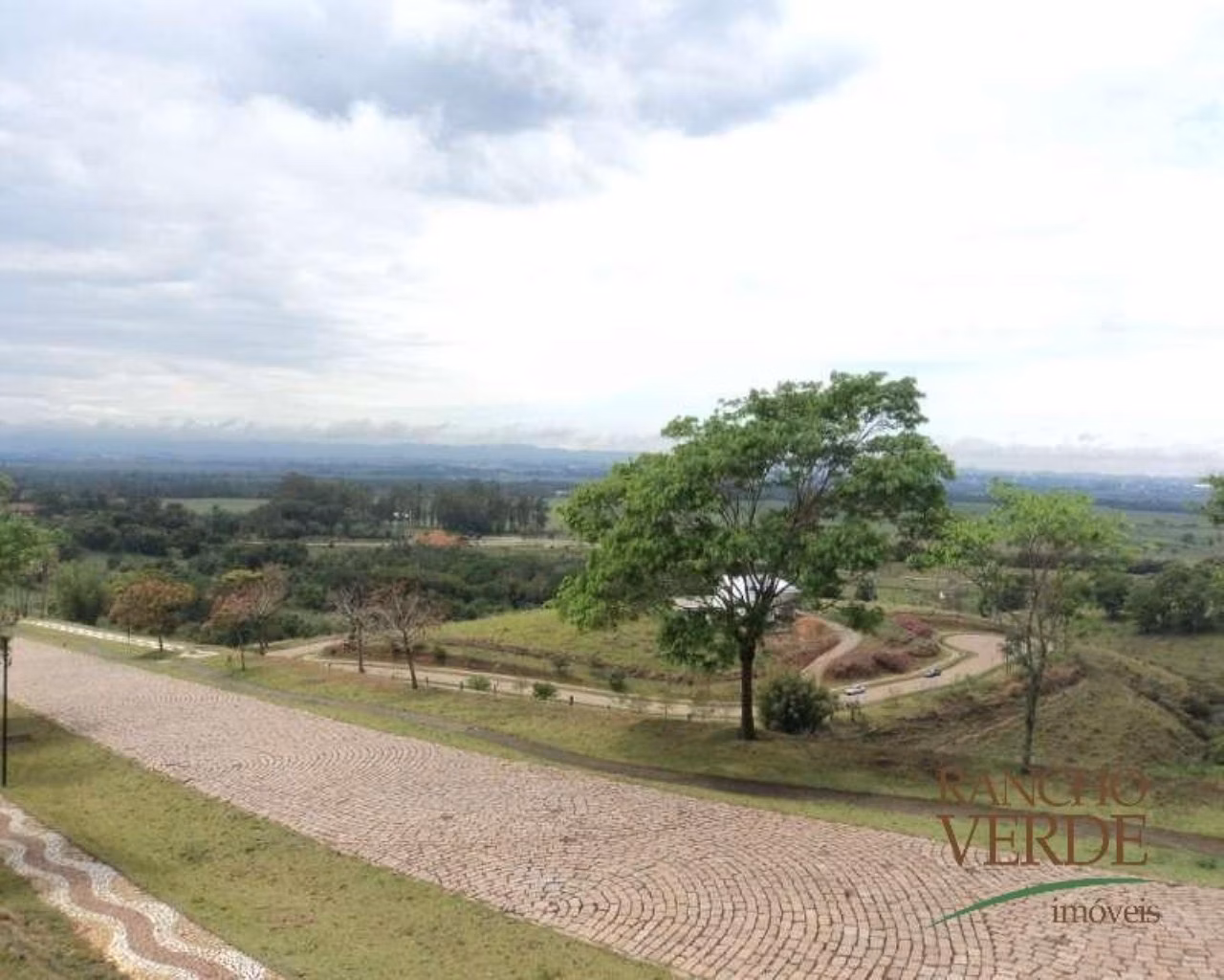 Terreno de 1.370 m² em São José dos Campos, SP