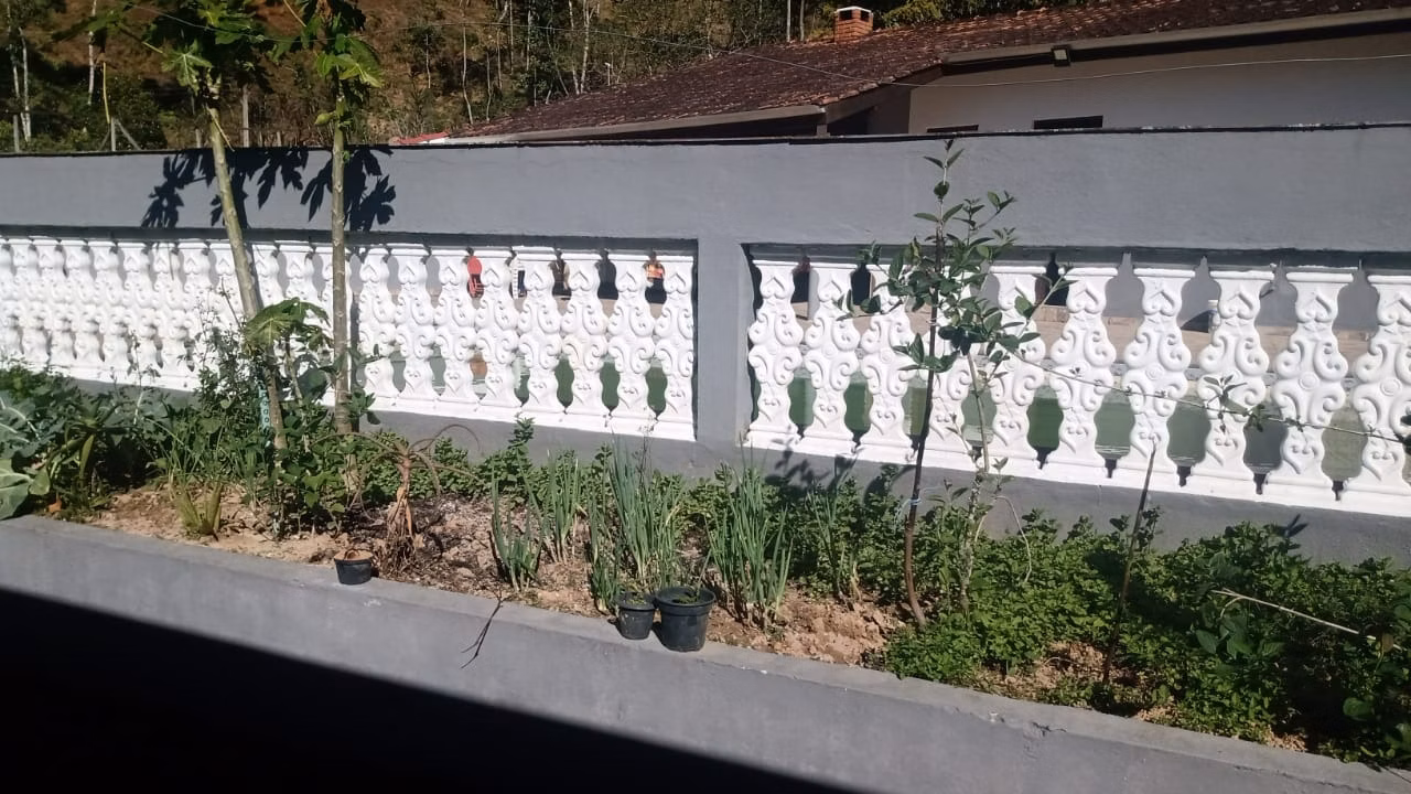 Chácara de 4.000 m² em Paraibuna, SP