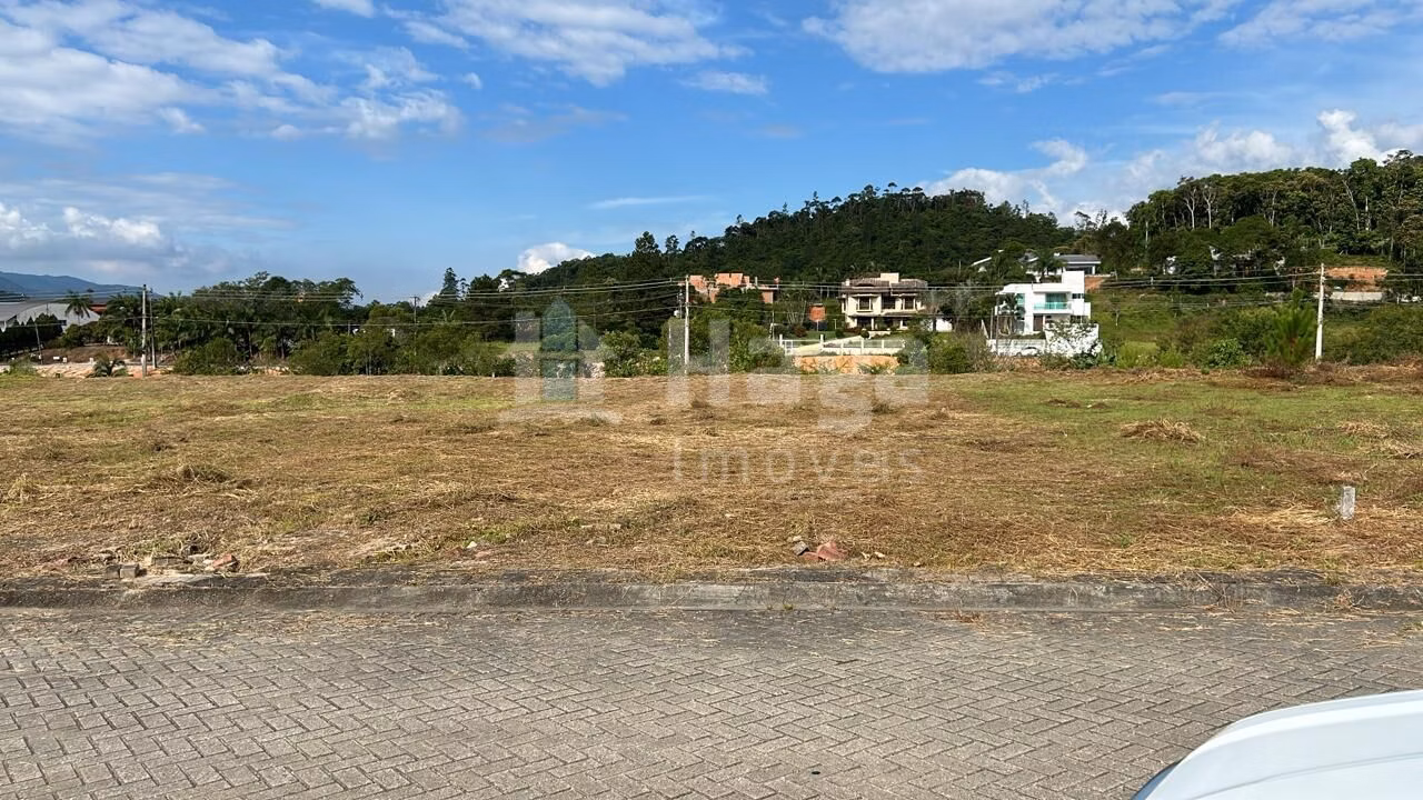 Terreno de 347 m² em Guabiruba, SC