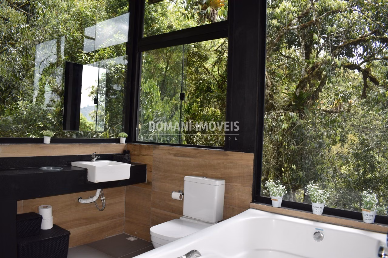 Casa de 2.600 m² em Campos do Jordão, SP