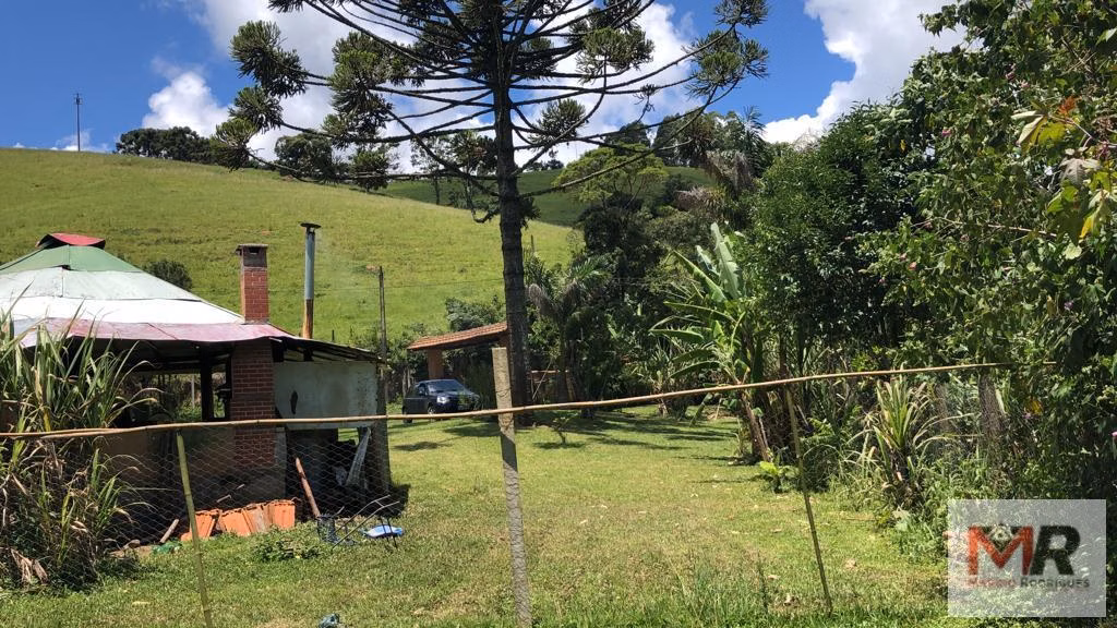 Chácara de 3.200 m² em Camanducaia, MG