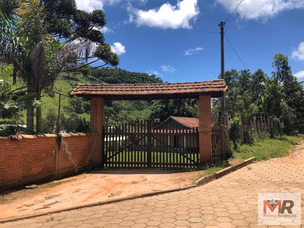 Chácara de 3.200 m² em Camanducaia, MG