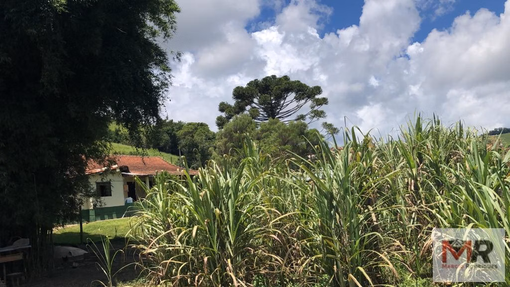 Chácara de 3.200 m² em Camanducaia, MG