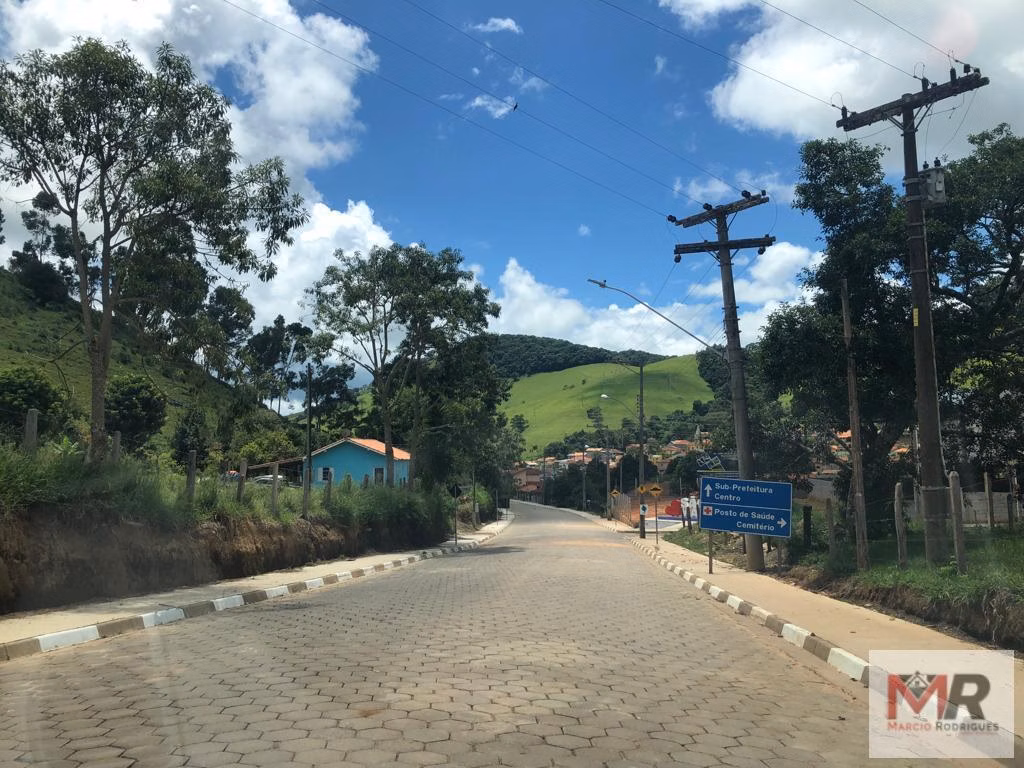 Chácara de 3.200 m² em Camanducaia, MG