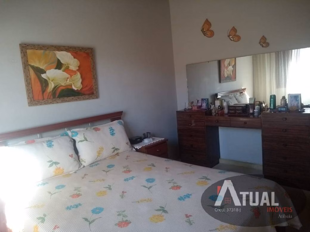 Casa de 1.005 m² em Atibaia, SP