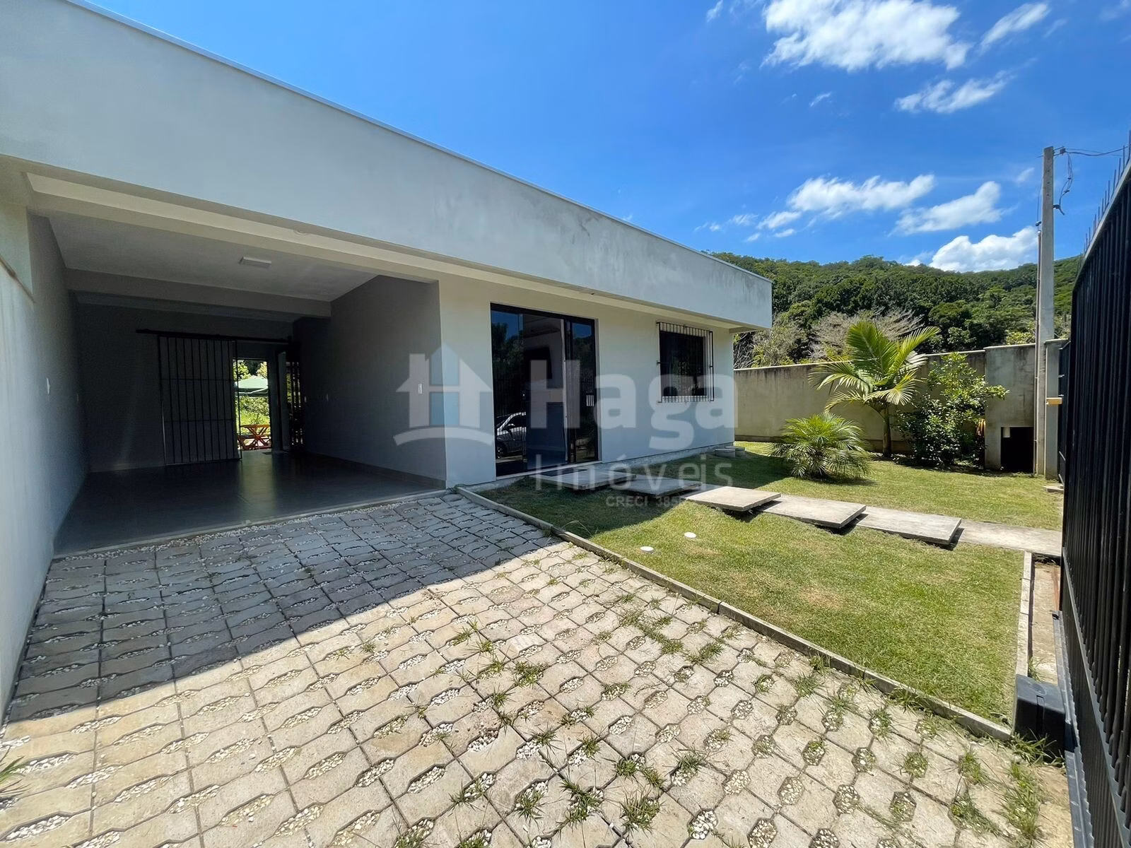 House of 325 m² in Bombinhas, SC, Brazil