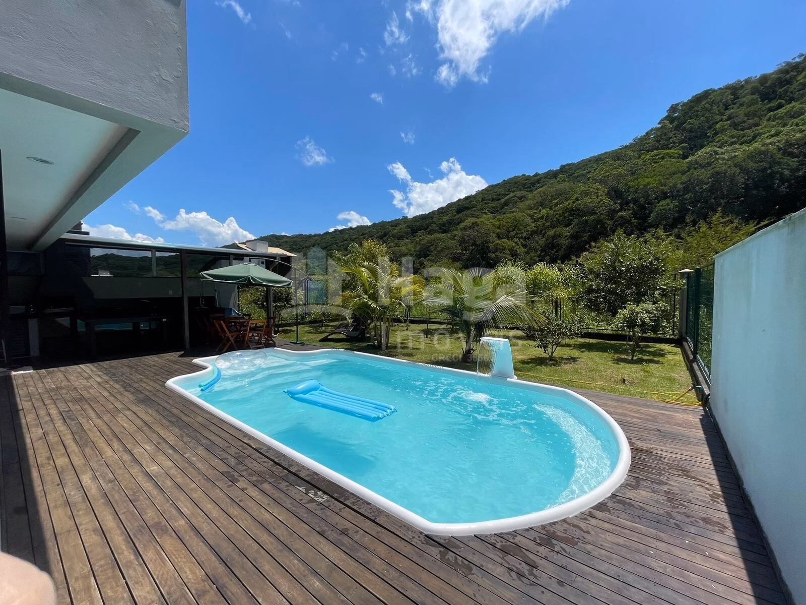 House of 325 m² in Bombinhas, SC, Brazil