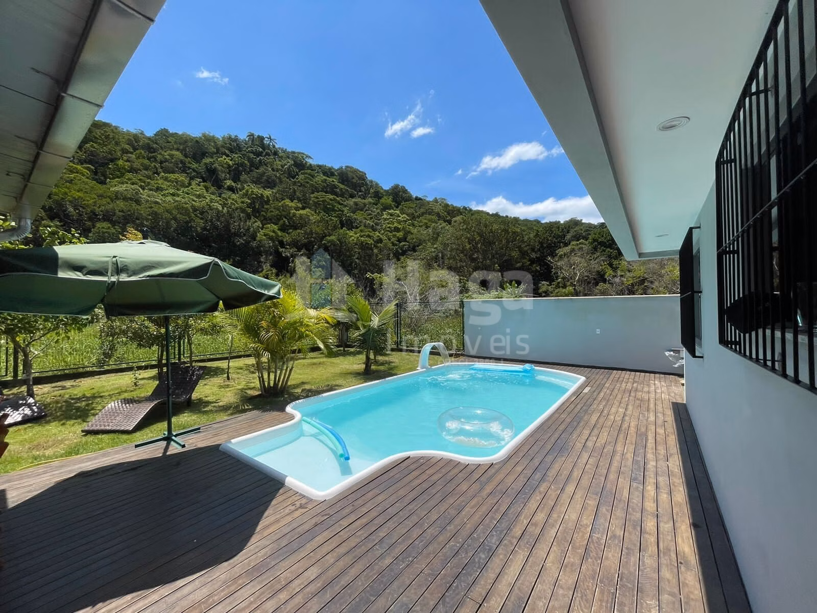 House of 325 m² in Bombinhas, SC, Brazil