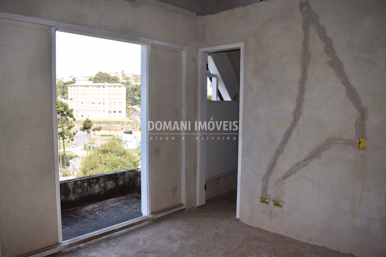 Casa de 1.035 m² em Campos do Jordão, SP