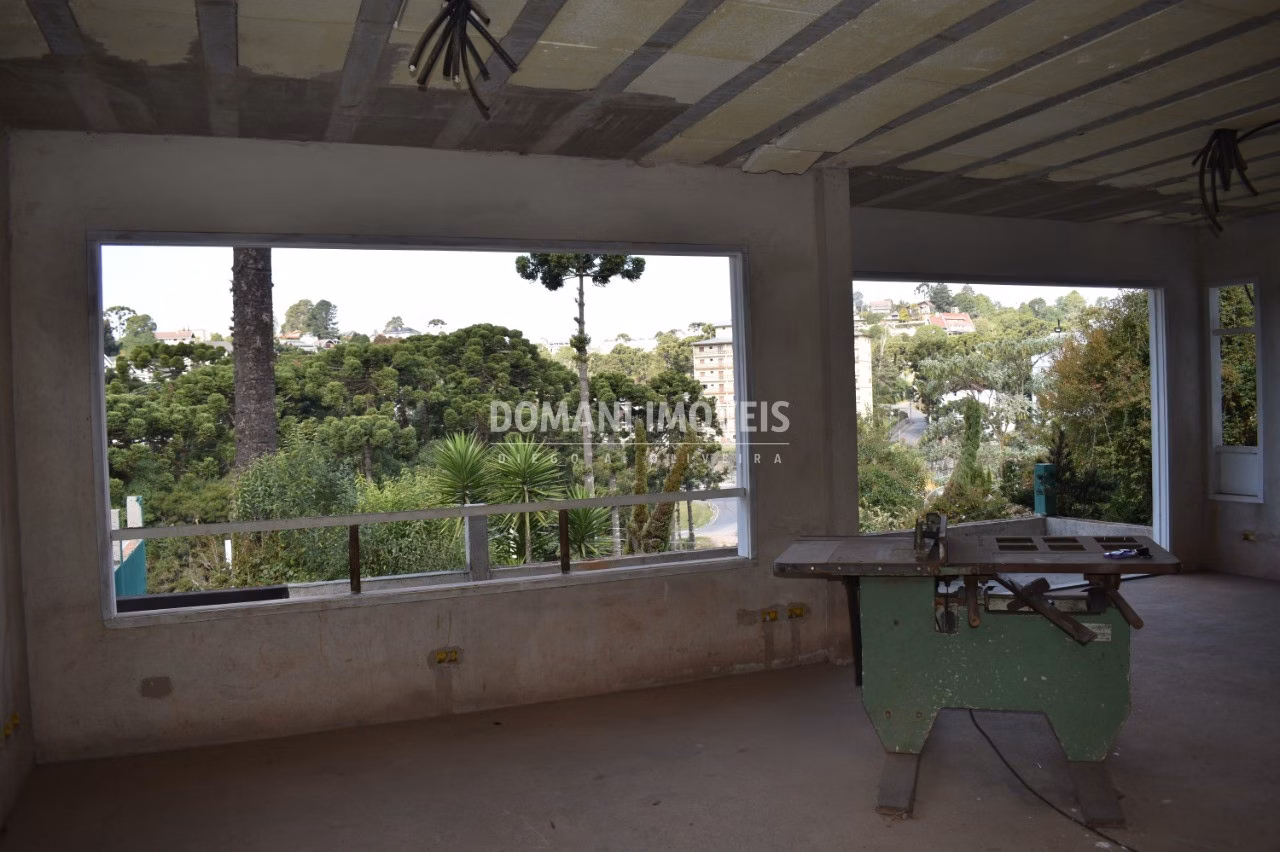 Casa de 1.035 m² em Campos do Jordão, SP