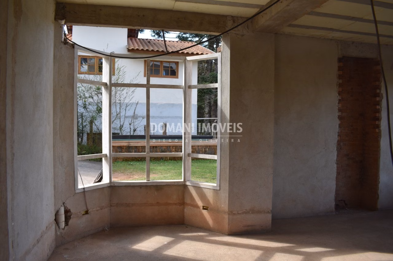 Casa de 1.035 m² em Campos do Jordão, SP