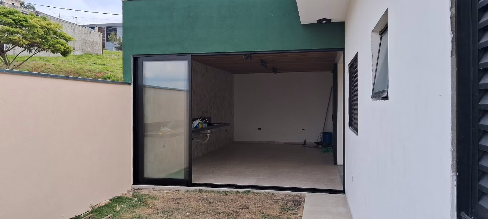Casa de 300 m² em São José dos Campos, SP