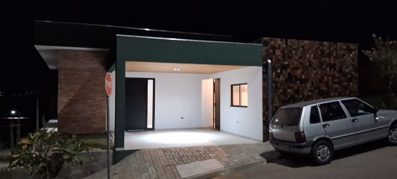 Casa de 300 m² em São José dos Campos, SP