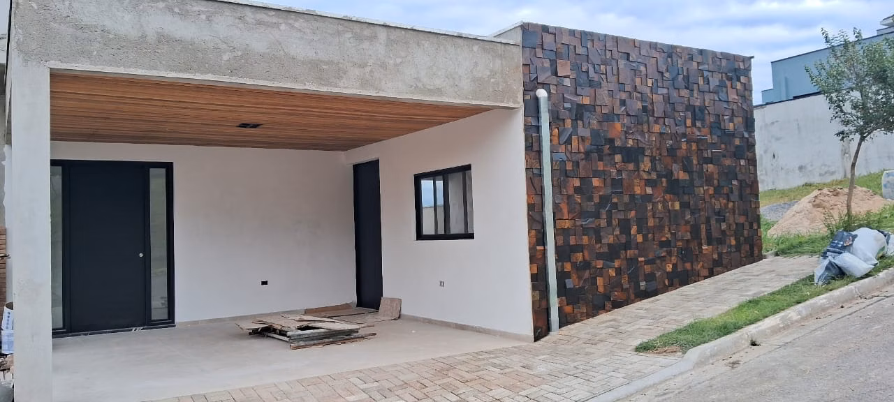 Casa de 300 m² em São José dos Campos, SP