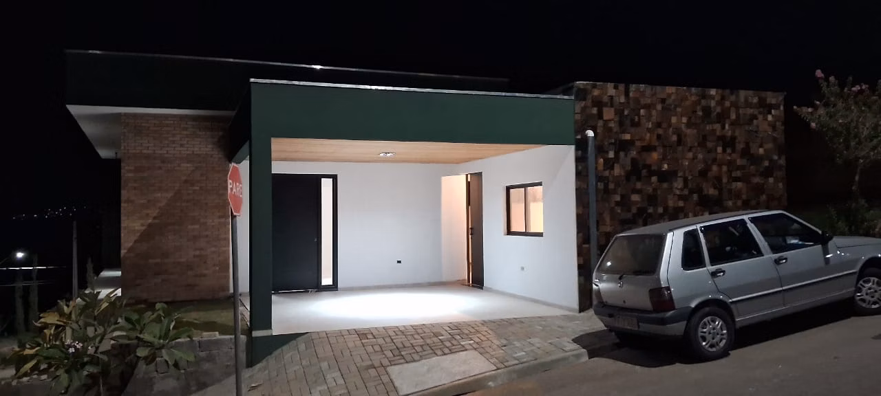 Casa de 300 m² em São José dos Campos, SP