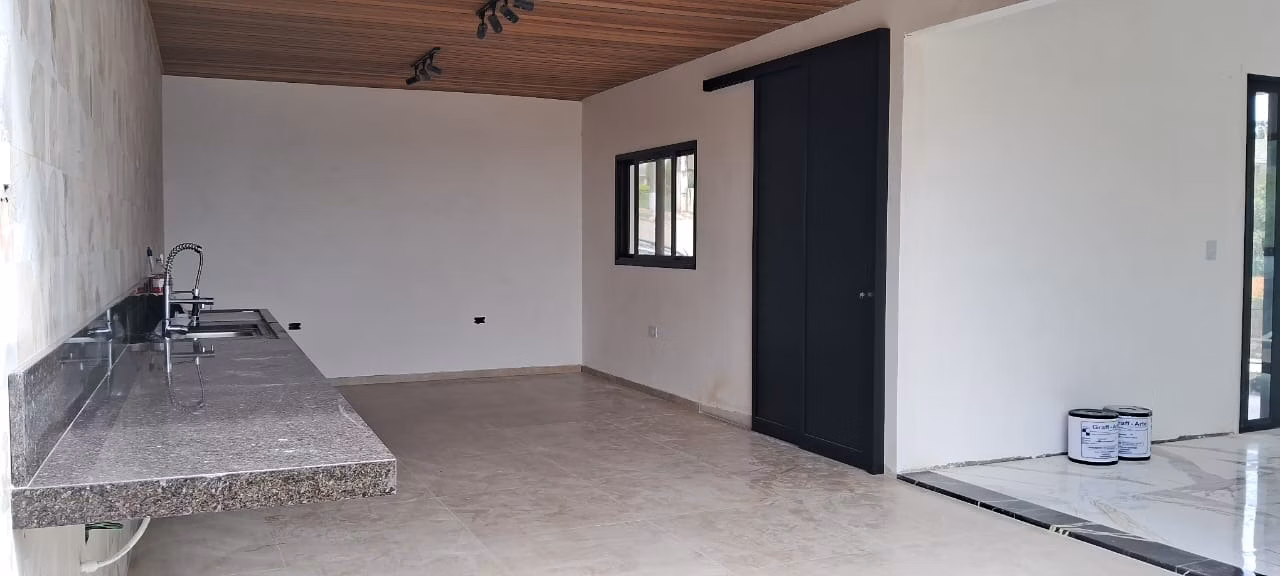 Casa de 300 m² em São José dos Campos, SP