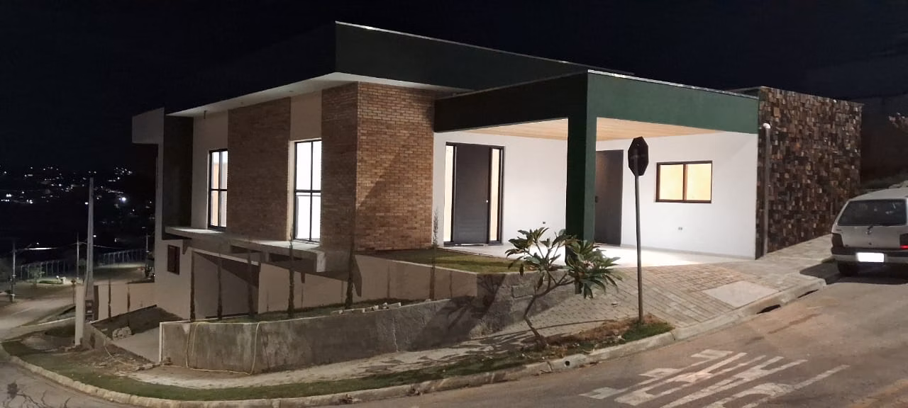 Casa de 300 m² em São José dos Campos, SP