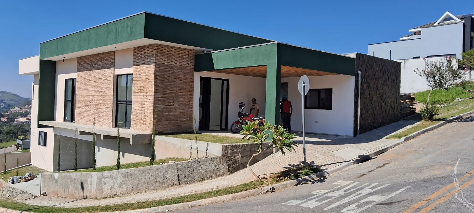 Casa de 300 m² em São José dos Campos, SP