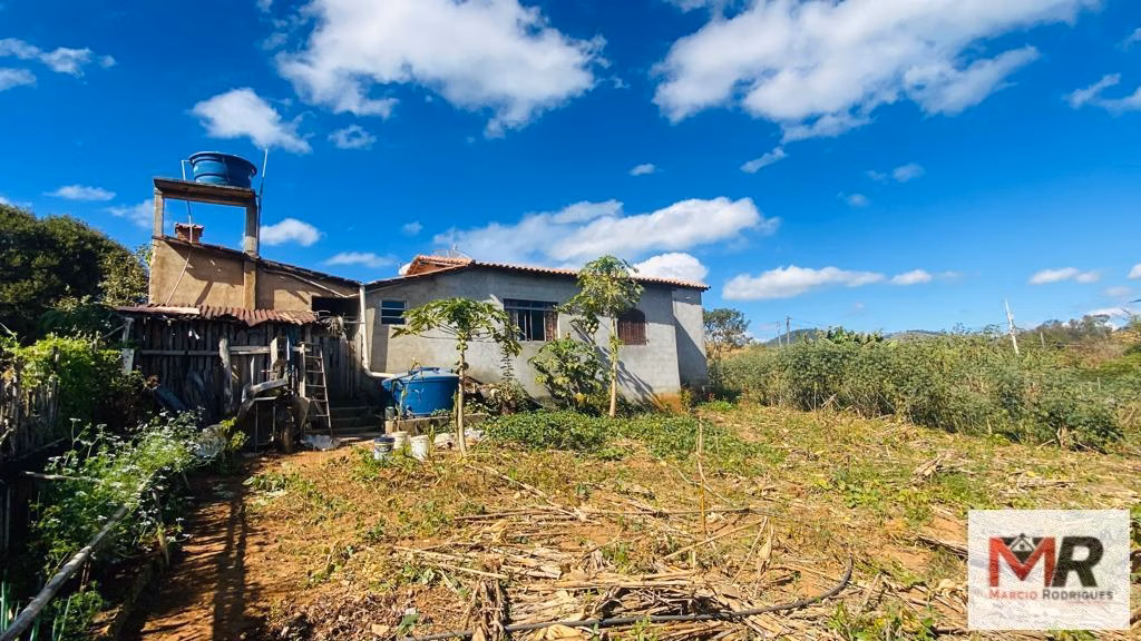 Chácara de 3.600 m² em Borda da Mata, MG