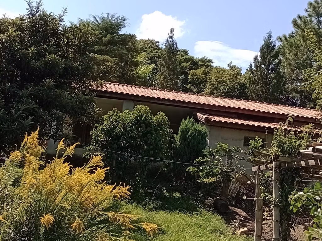 Chácara de 2 ha em Paraibuna, SP