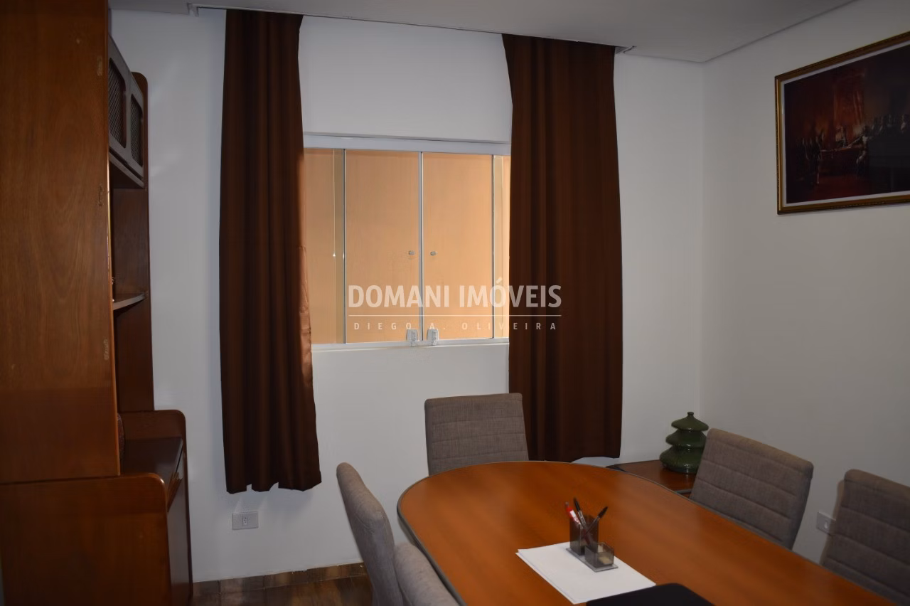Comercial de 150 m² em Campos do Jordão, SP