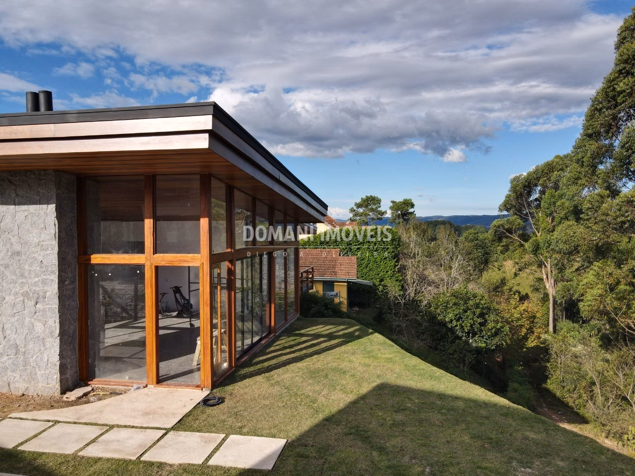 House of 1,040 m² in Campos do Jordão, SP, Brazil