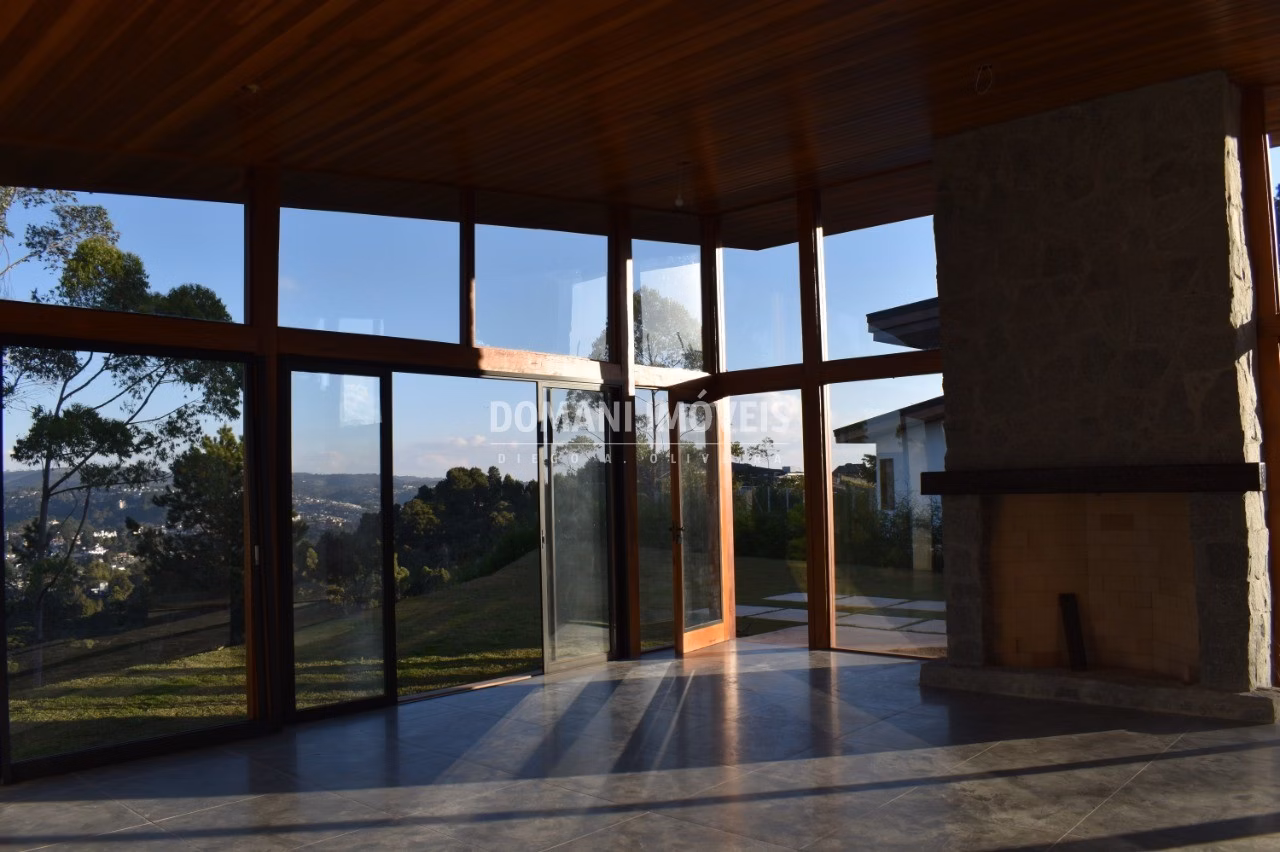 House of 1,040 m² in Campos do Jordão, SP, Brazil