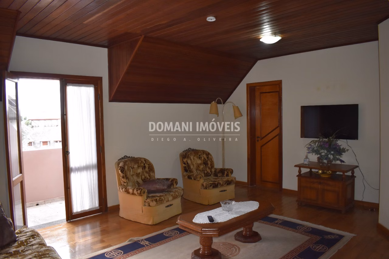 Pousada de 1.560 m² em Campos do Jordão, SP