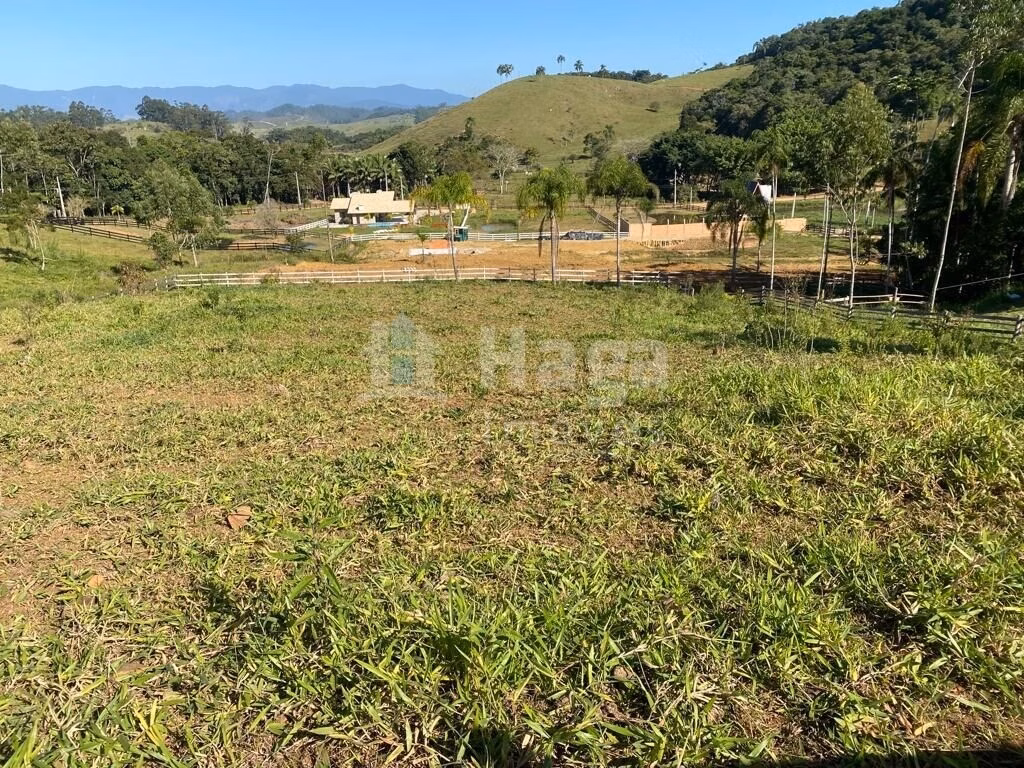 Terreno de 2.234 m² em Canelinha, SC