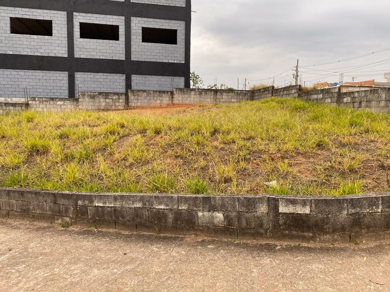 Terreno de 274 m² em São José dos Campos, SP