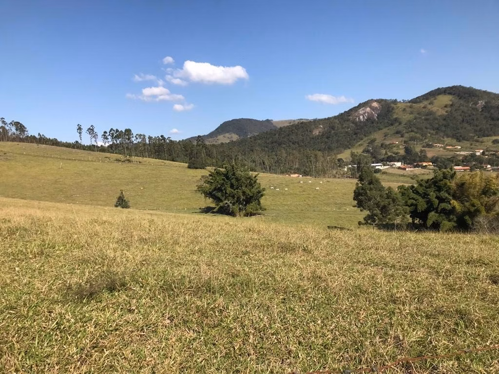 Terreno de 5.987 m² em Paraibuna, SP