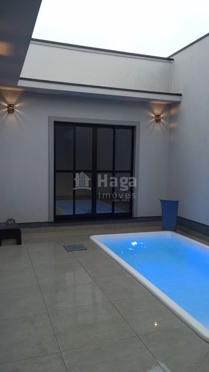House of 365 m² in Tijucas, SC, Brazil