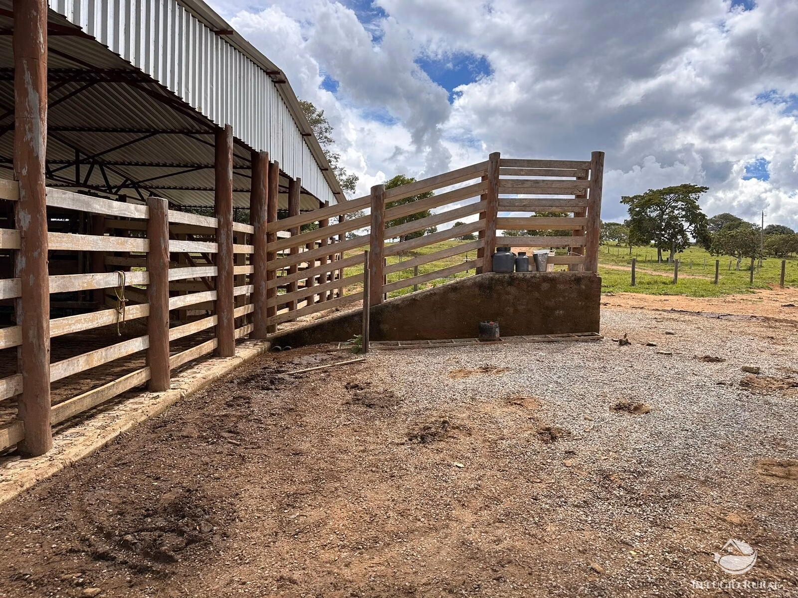 Fazenda de 1.468 ha em Vila Propício, GO