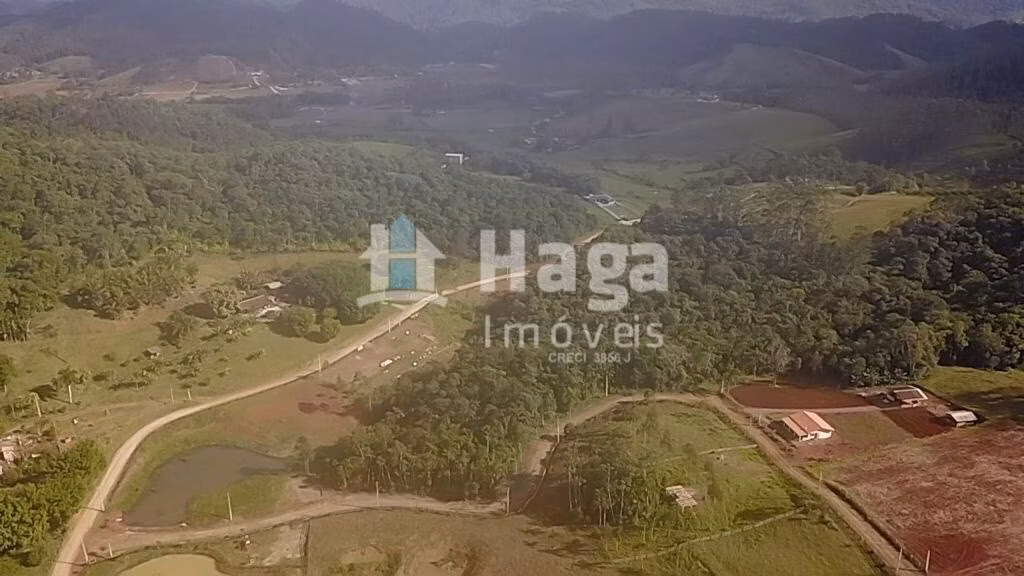 Terreno de 2.234 m² em Canelinha, SC